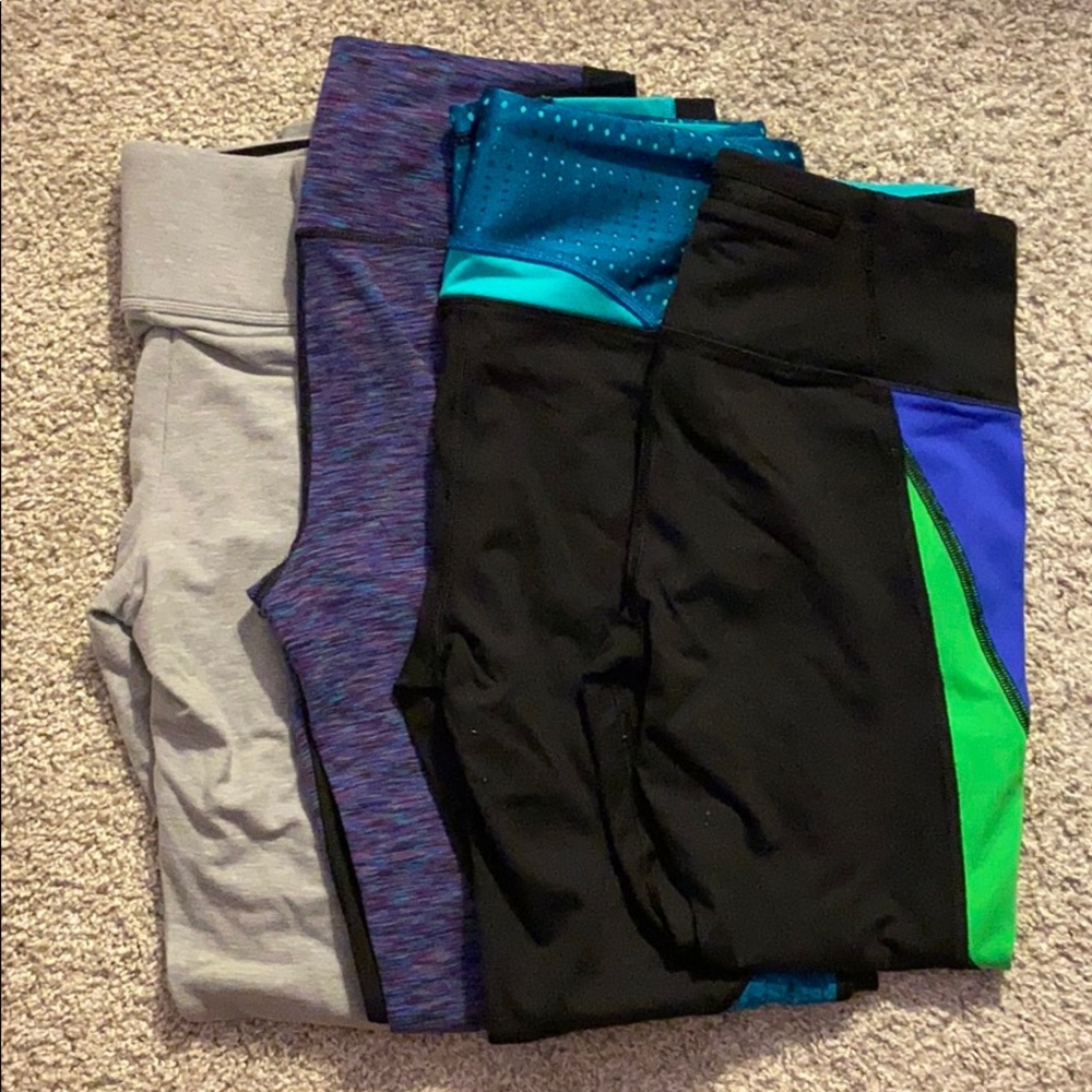 4 pair of Victoria’s Secret workout pants